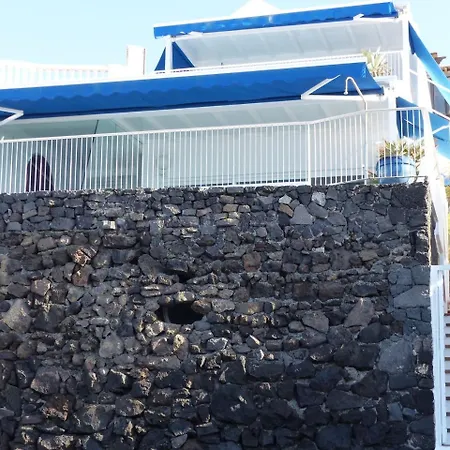Sea Front Caleton Holiday home *