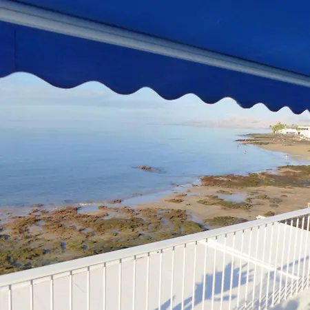 Holiday home Sea Front Caleton *